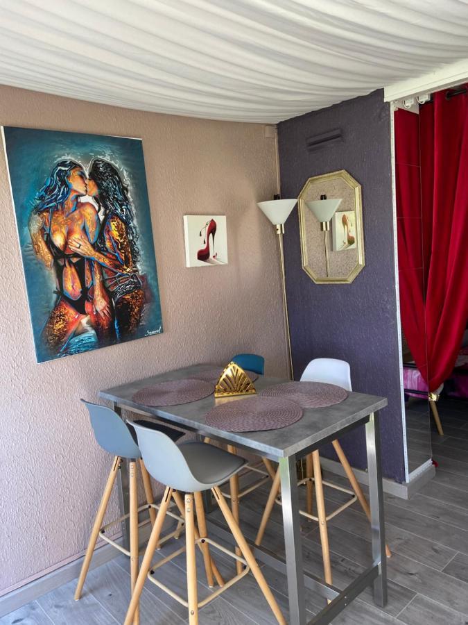 Purple Secret Naturiste آجد المظهر الخارجي الصورة